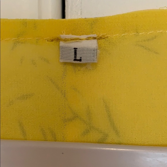 Yellow flowy dress - Picture 6 of 7